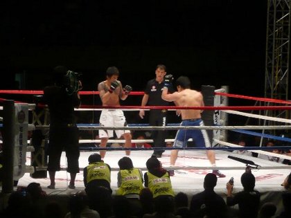 吉永啓之輔vs佐野哲也 リングス復活前の大一番は6分間 判定で決着 ジ アウトサイダー第19戦 ブラックアイ２